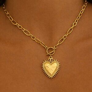 “Royal Heart” Link Necklace